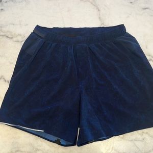 Lululemon 6inch shorts size large
